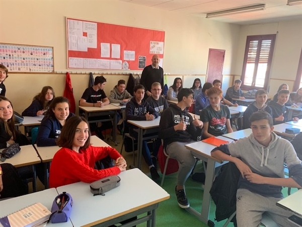 Taller "Joventut activa a la UE" a l'Escola Pia d'Olot. 28 de març de 2019