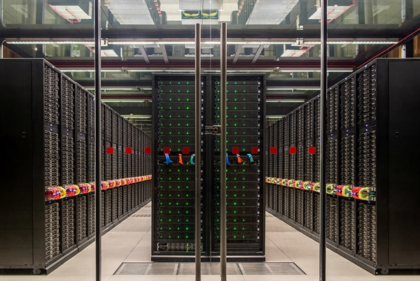 La UE adjudica la licitació per al nou supercomputador de Barcelona